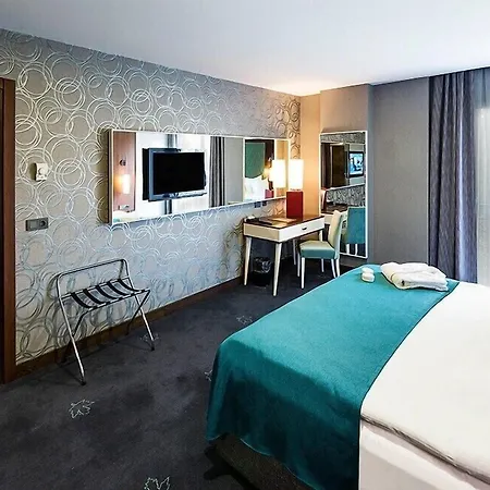 Premier Hotel