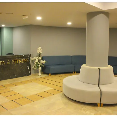 Premier מלון 5*